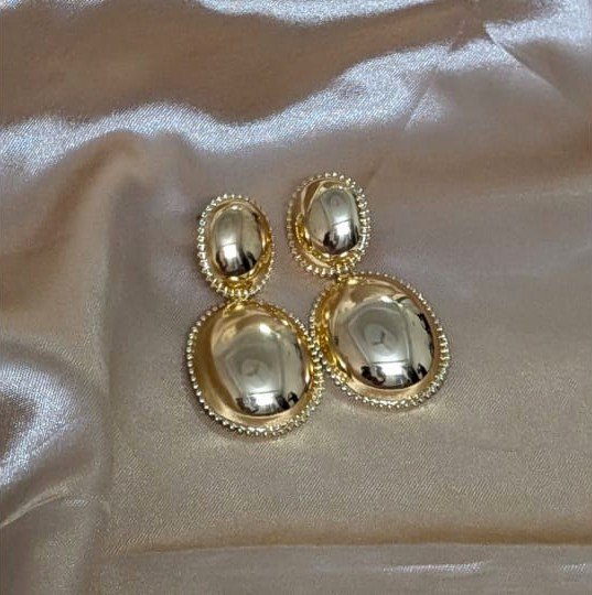 Regal Oval Drop Earrings